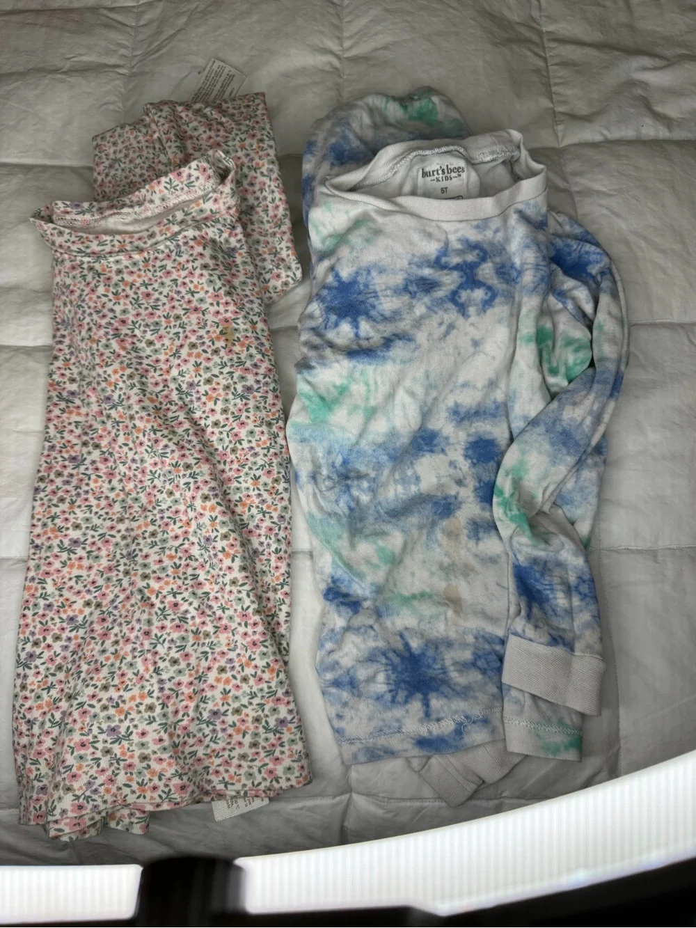 4 pairs / 1 price Carter's Pink Floral and Tie-Dye 4-Pack Kids Pajama Sets